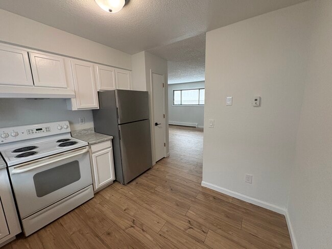 Photo - 366 Flower St Unit 3