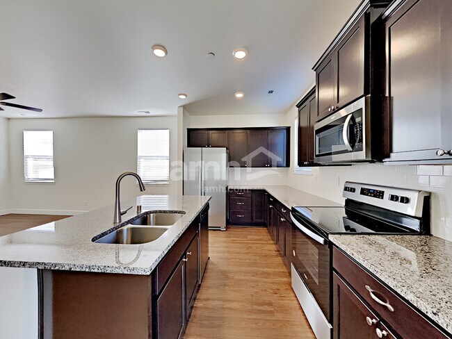 Photo - 10626 137th St E