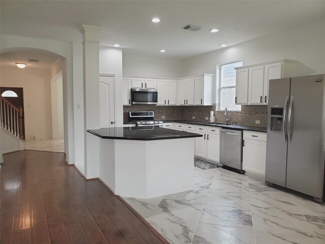 Photo - 18819 Knobby Oaks Pl