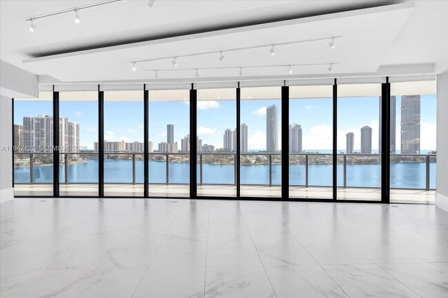 Photo - 5500 Island Estates Dr Unit 704