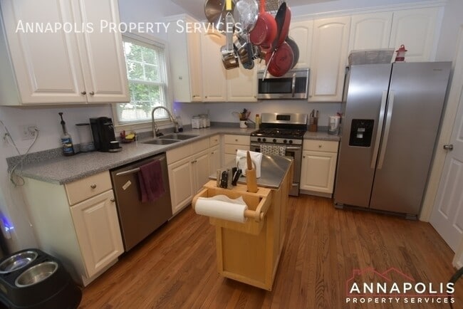 Photo - 307 Mainsail Dr