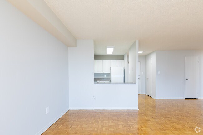 1BR, 1BA - 744SF - Dining Room - The Forestwoods