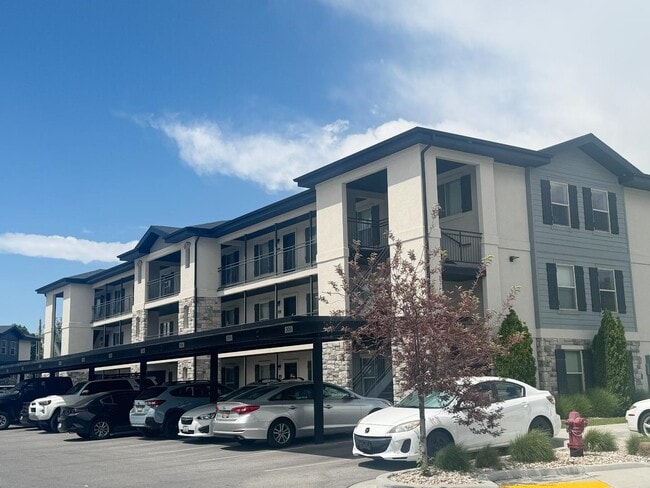 Building Photo - 1700 Sandhill Rd Rental