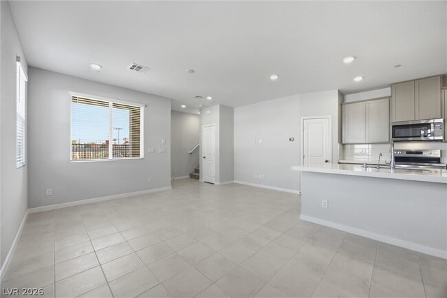 Photo - 872 Angwin Ln