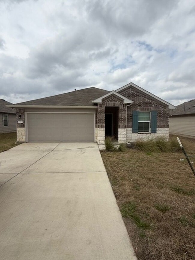 4 Bed 2 Bath Home in Cottonwood Creek! - 4 Bed 2 Bath Home in Cottonwood Creek!