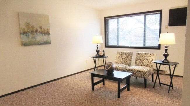Photo - Yorkshire Apartments