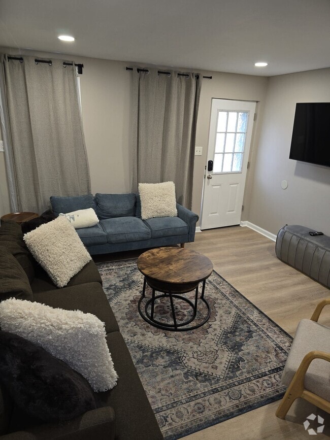 Building Photo - 95 Vesey St Rental