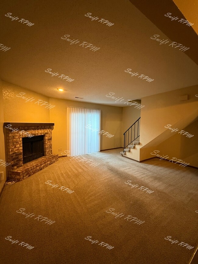 Photo - 539 NE Churchill St