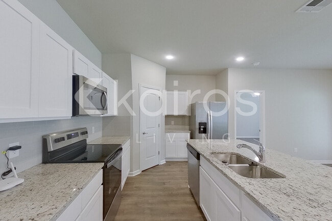 Photo - 116 Yardley Ct