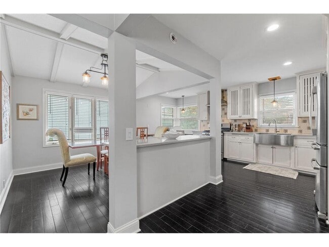 Photo - 5036 Richmond Dr