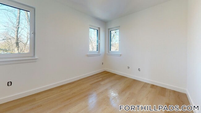 Photo - 2837 Washington St Unit 4