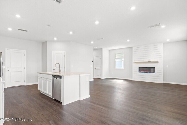 Photo - 14718 Cashew Ave