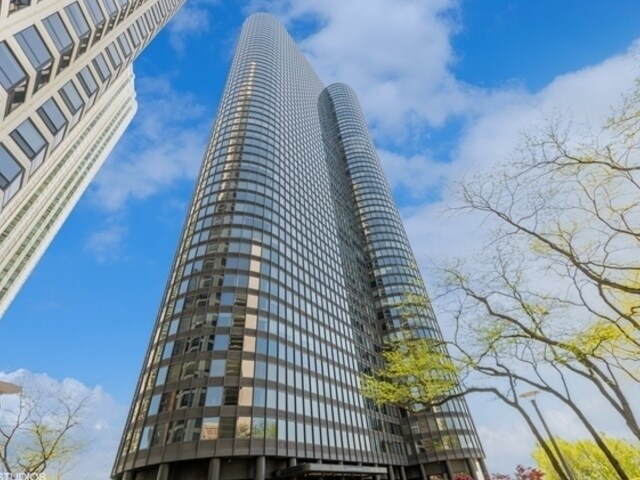 Building Photo - 155 N Harbor Dr Unit 1607