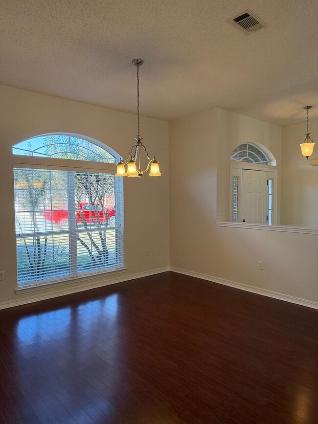 Photo - Beautiful 4 Bedroom In Niceville!