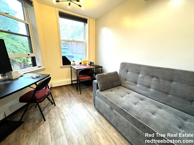 Photo - 482 Beacon St Unit 2