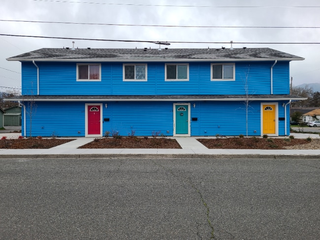 Photo - 657 SE 8th St Townhome