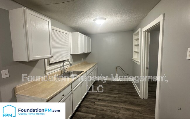 Photo - 444 Glankler St