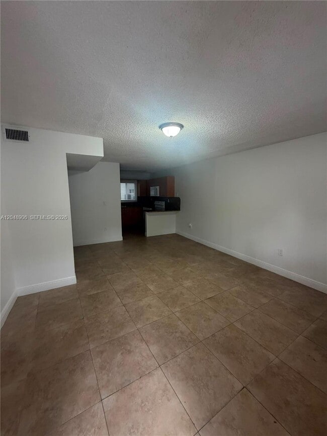 Photo - 1650 W 44th Pl Unit 119