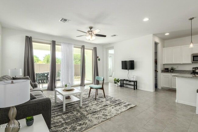 Photo - 1507 S Honeysuckle Ln