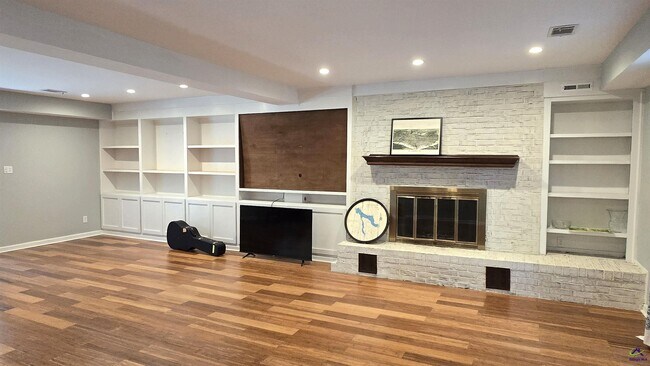 Photo - 201 Quail Run Dr