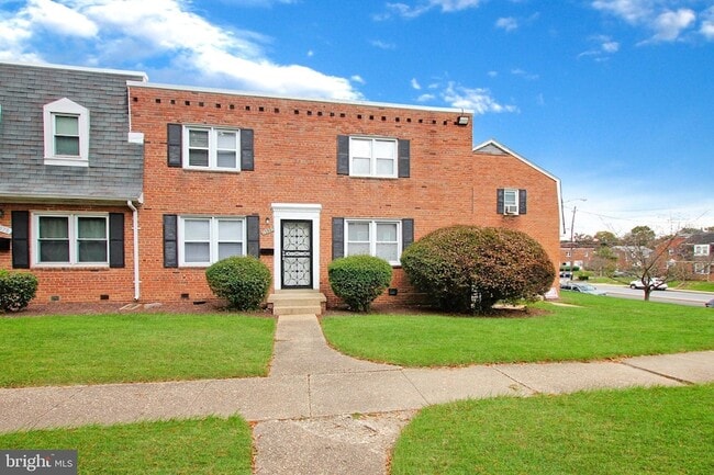 Photo - 2580 Iverson St