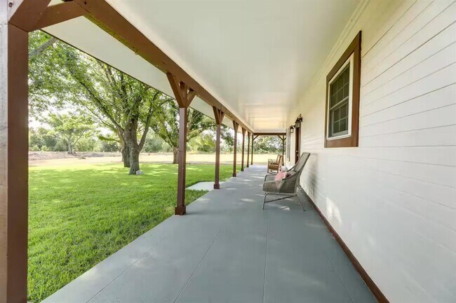 Photo - 1616 Co Rd 463