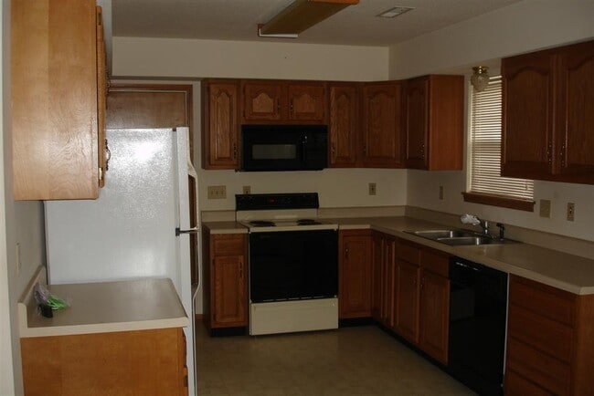 Photo - 3 bedroom single family home!