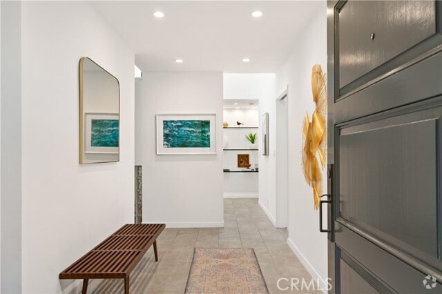 Building Photo - 1156 S Carmelina Ave Rental
