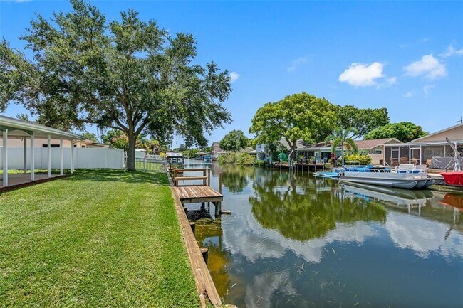 Photo - Waterfront home - Palm Harbor