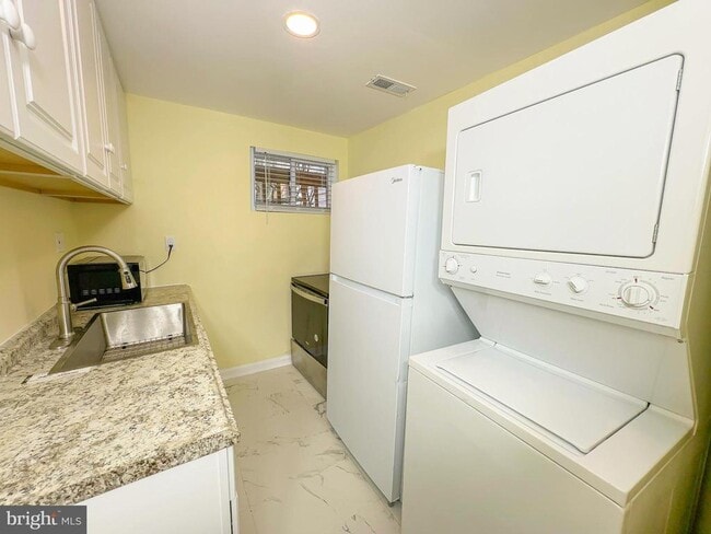 Photo - 9614 Meadow Lark Ave