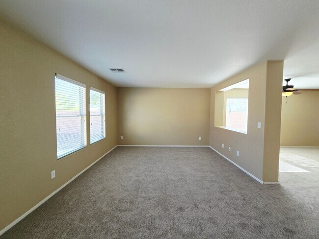 Photo - ACCEPTS SECTION 8 - BEAUTIFUL MUST SEE 3BD/2BA IN SOUTHWEST