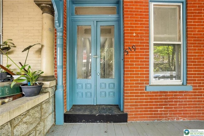 Photo - 519 N 6th St Unidad 1
