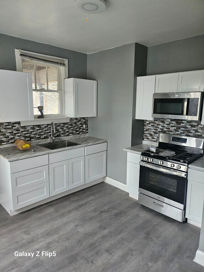 Photo - 7721 Hamilton Ave Unit #2