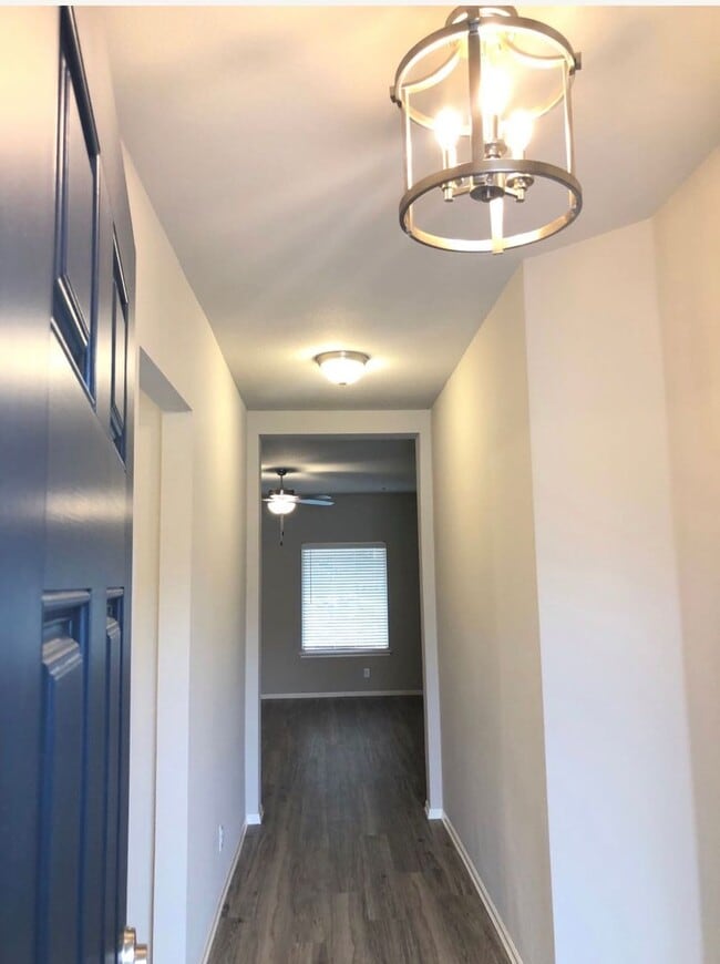 Photo - 4 Bed/ 2 Bath in Stone Horse Neighborhood With Community Pool!