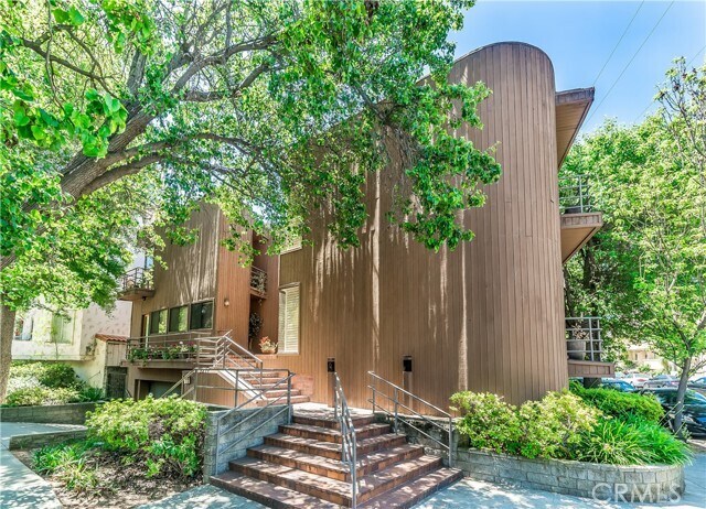 Building Photo - 13236 Valleyheart Dr Unit 102