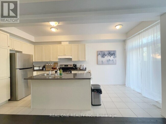 Photo - 90 Raymond Rd