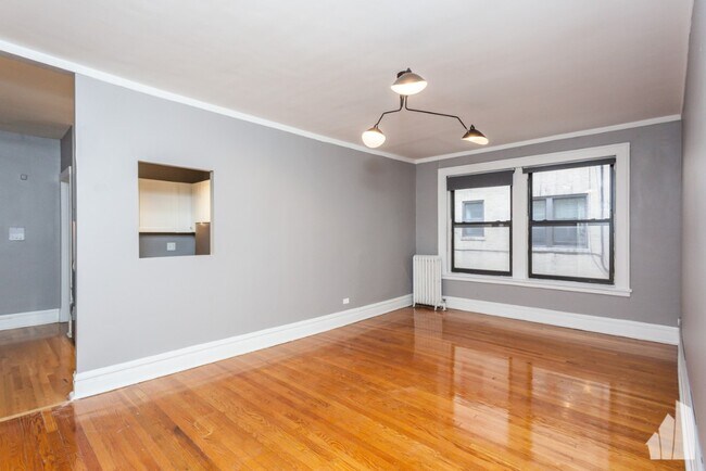 Photo - 445 W Melrose St Apartamentos Unidad #  03B