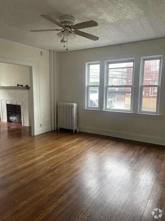 Building Photo - 50 Alder St Unit 48 ALDER ST Rental