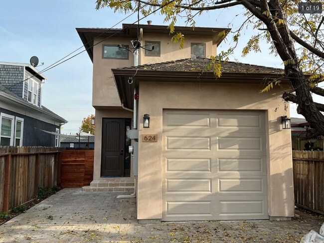 Photo - 661 Hampshire Ave Unit ID1373796P