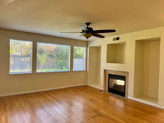 Photo - 189 Clarence Way