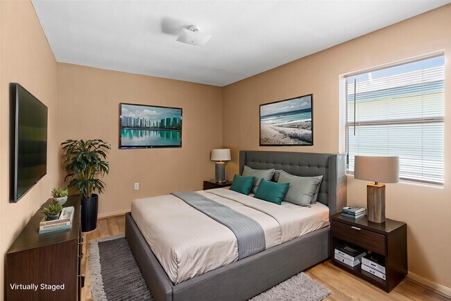 Photo - 2200 Peach Ave