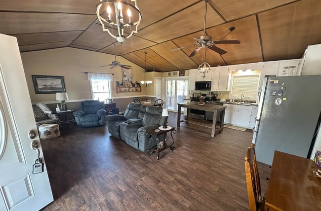 Photo - 2301 Hollister Rd Casa