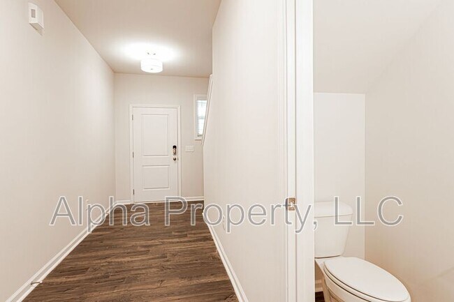 Photo - 17 Apricot Ln