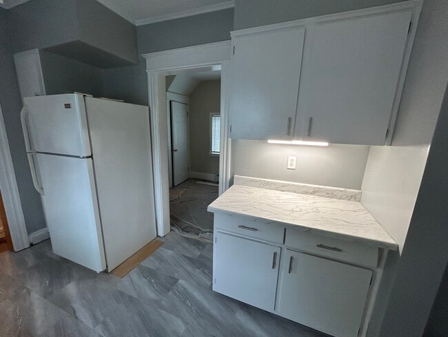 Photo - 140 Winchester St