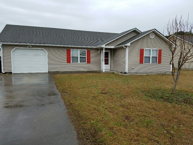 Building Photo - 207 Springvale St