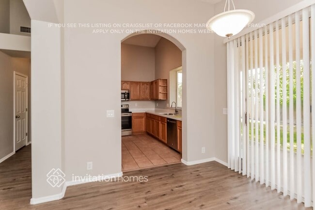 Photo - 737 N Gregory Pl