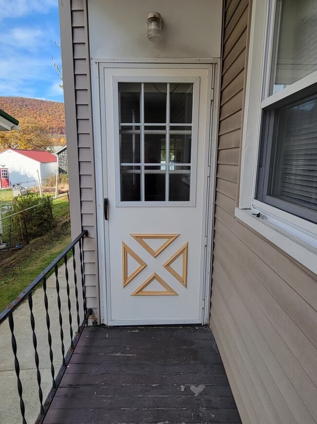 Photo - 431 Market St