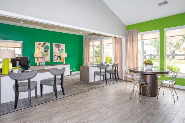 Williamsburg Townhomes