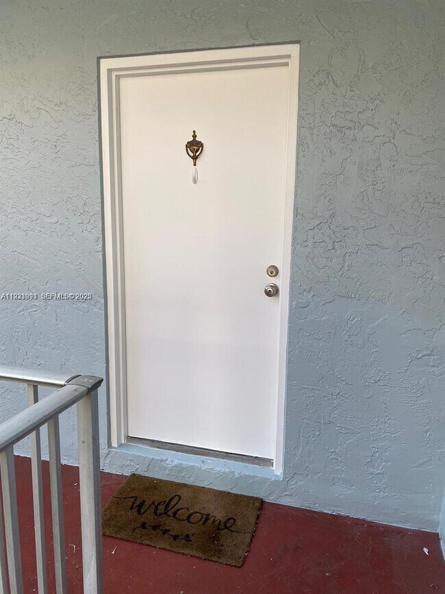 Building Photo - 455 S Pine Island Rd Unit 307C