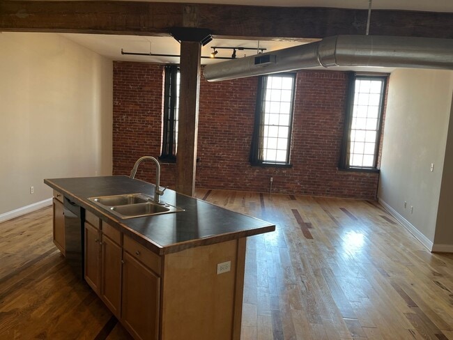 Photo - 265 N Queen St Unit Apt. 204